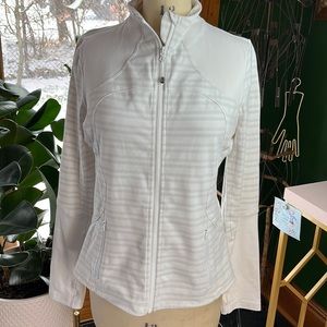 Lululemon lightweight define jacket in white and grey. Size 10/12